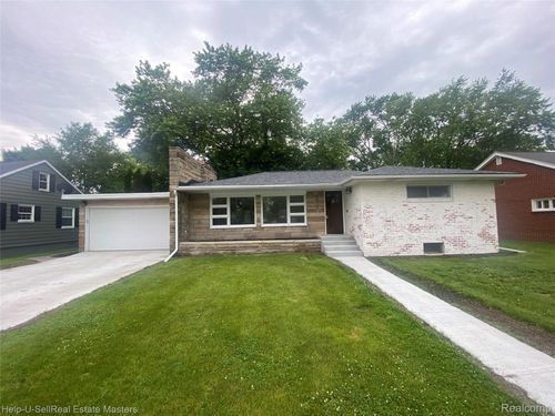 2705 Stone St, Port Huron, MI, 48060-2844 | Card Image