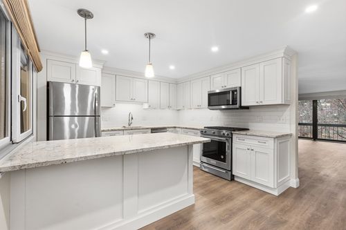 apt-c17-14 Williams St, Danvers, MA, 01923-1988 | Card Image