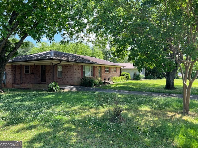 Forest Ave, Hartwell, GA 30643
