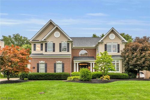 361 Harbor Ct, Avon Lake, OH, 44012-2488 | Card Image