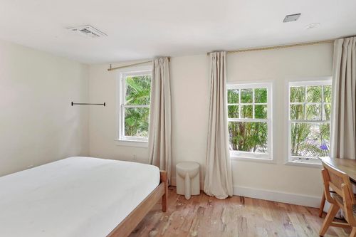 1309 Florida Ave, West Palm Beach, FL, 33401-6623 | Card Image