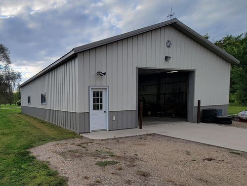 547 Wall Ave, Horace, ND, 58047-4204 | Card Image