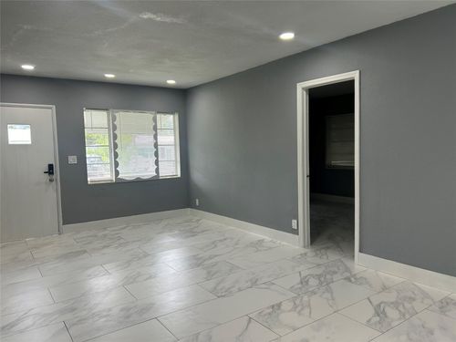 2218 Roosevelt St, Hollywood, FL, 33020-2605 | Card Image
