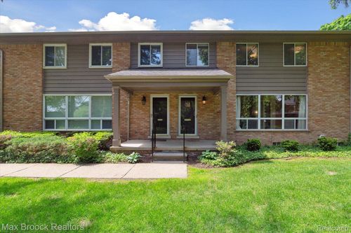 unit-4-1047 N Old Woodward Ave, Birmingham, MI, 48009-5439 | Card Image