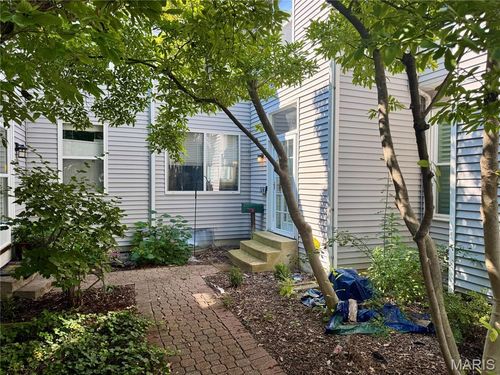 5776 Kingsbury Pl, Saint Louis, MO, 63112-1621 | Card Image