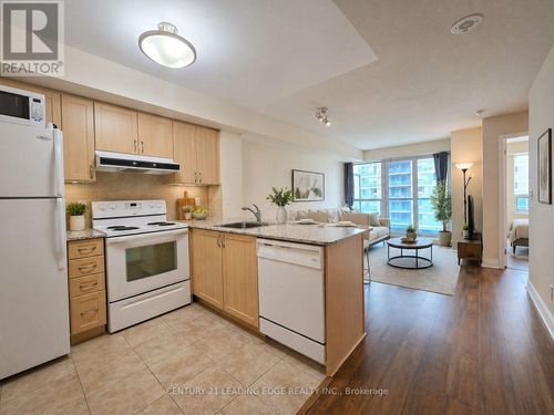 810-55 South Town Centre Boulevard, Markham (Unionville), ON, L6G0B3 | Card Image