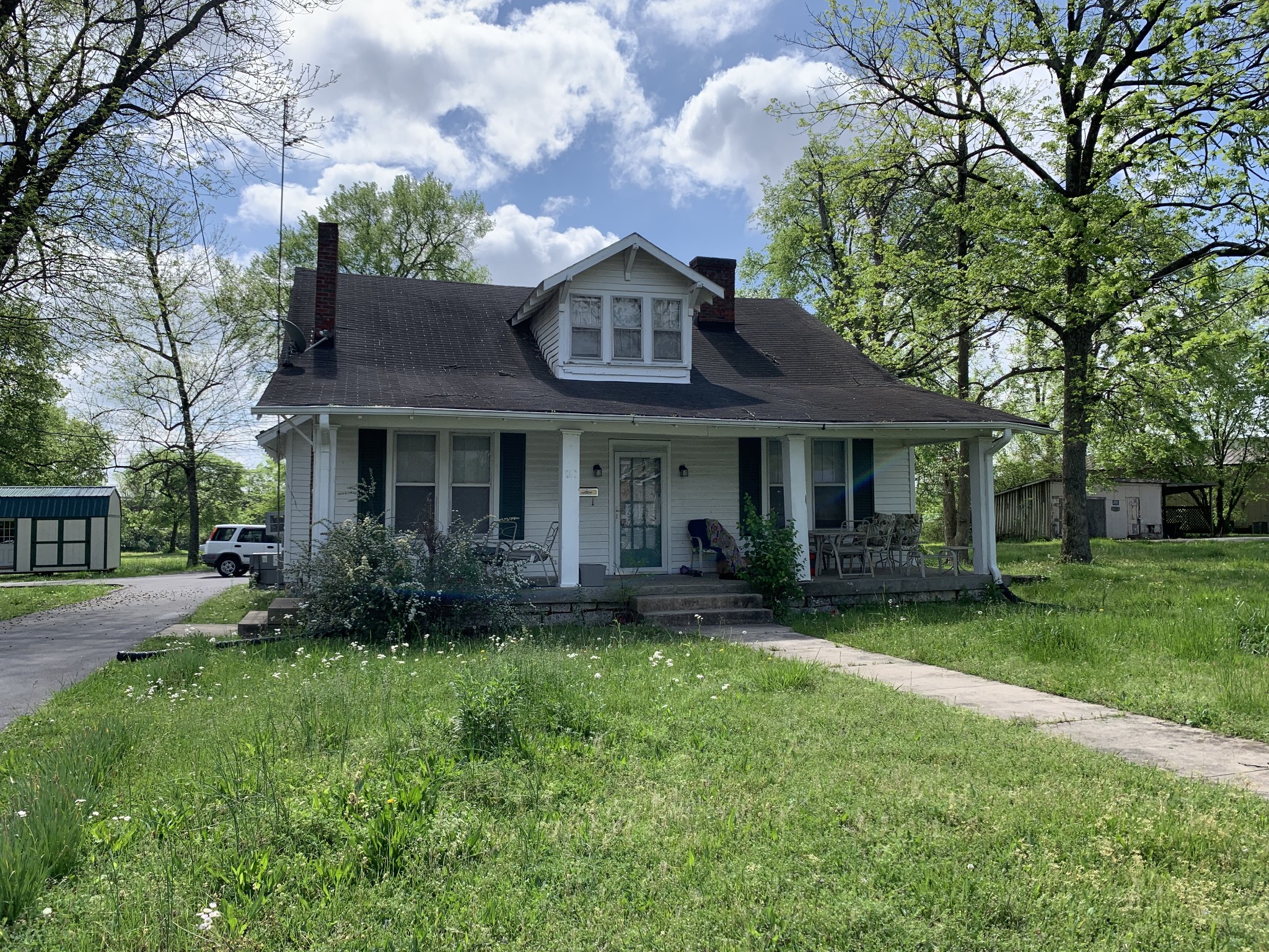 Maple St, Lebanon, TN 37087