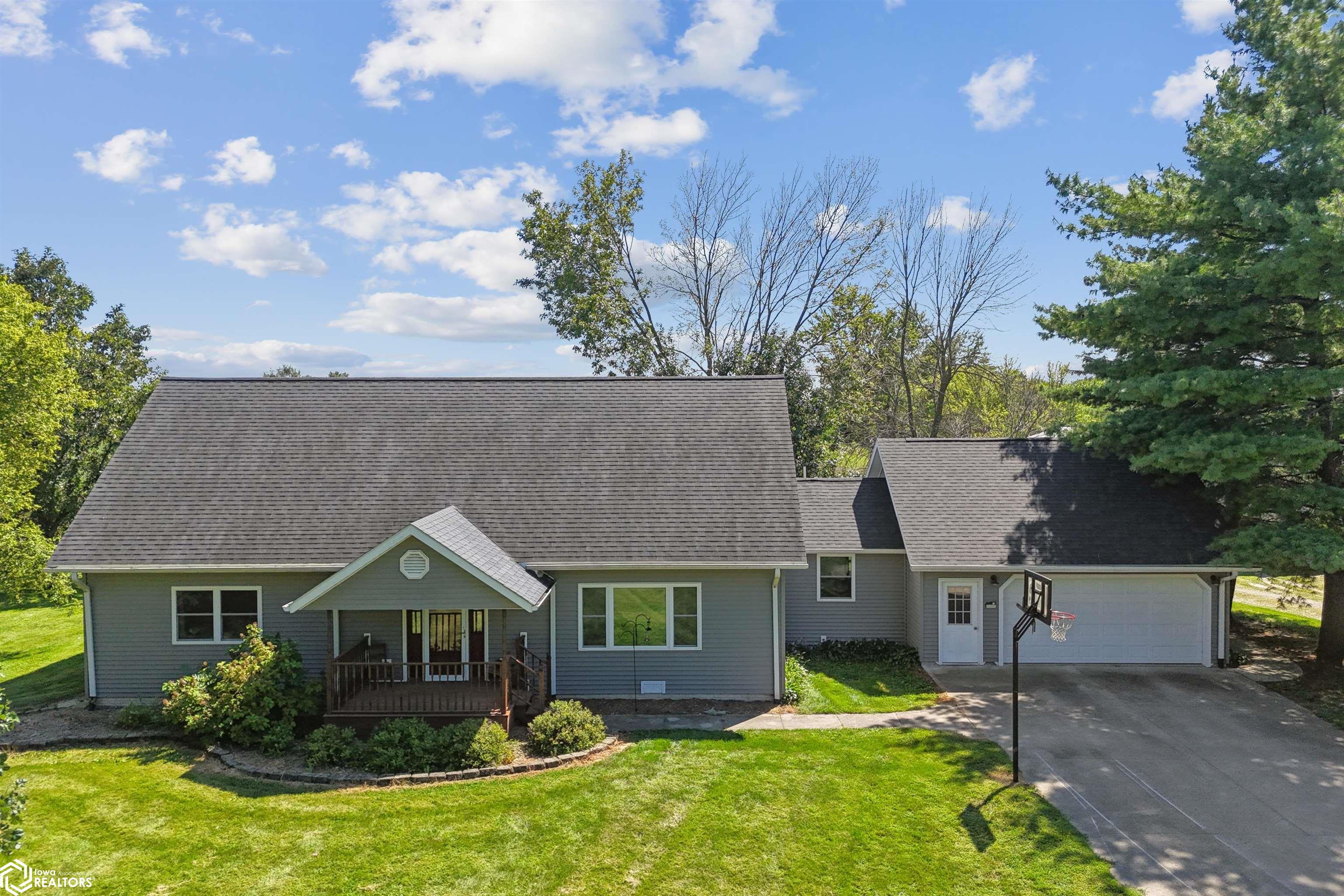 County Road G62 , Wapello, IA 52653