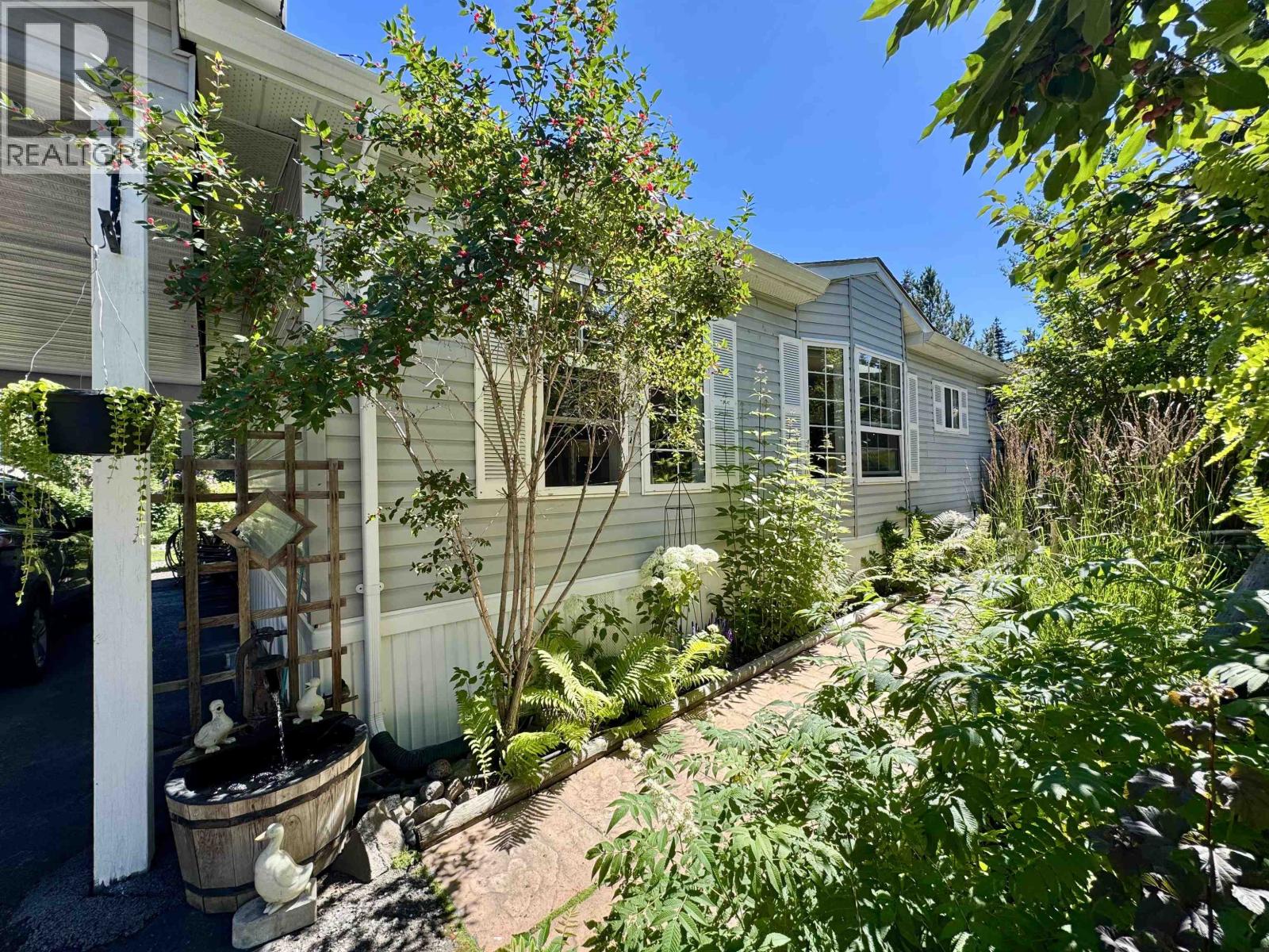 Residential in Horse Lake 3