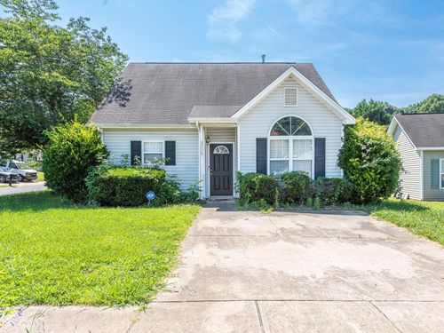 6212 Derryfield Dr, Charlotte, NC, 28213-5523 | Card Image
