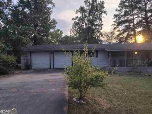 520 Lee Dr, Thomson, GA, 30824-2514 | Card Image