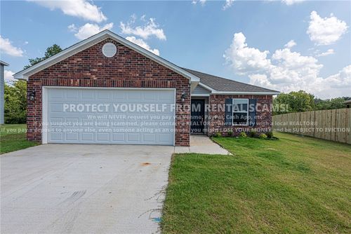1151 E Sparrow Cir, Fayetteville, AR, 72701-3191 | Card Image