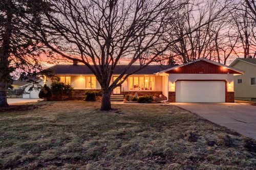 431 Skillman Ave E, Maplewood, MN, 55117-2056 | Card Image