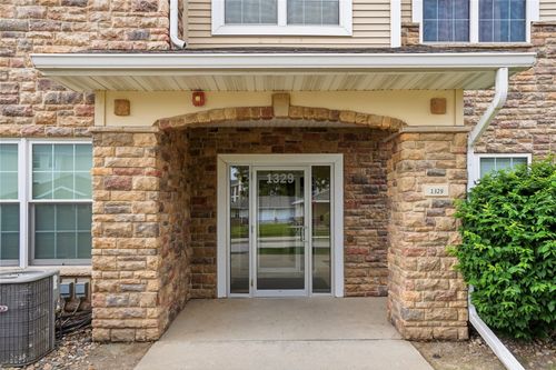 302-1329 Se University Ave, Waukee, IA, 50263-8499 | Card Image