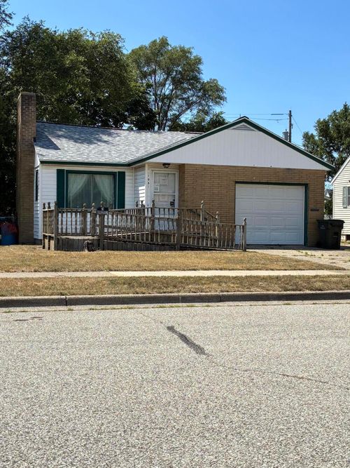 1051 Roberts St, Muskegon, MI, 49442-4163 | Card Image