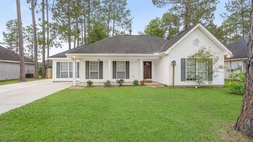 102 E Thistle Street, Mandeville, LA, 70471 | Card Image