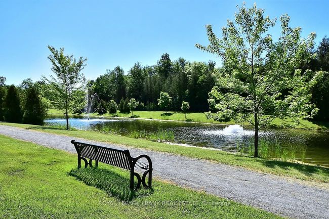 7 Village Cres, Condo with 3 bedrooms, 3 bathrooms and 1 parking in Peterborough ON | Image 37
