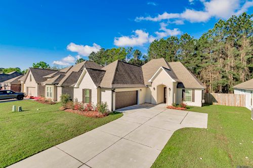 26811 Montbury St, Denham Springs, LA, 70726-6489 | Card Image