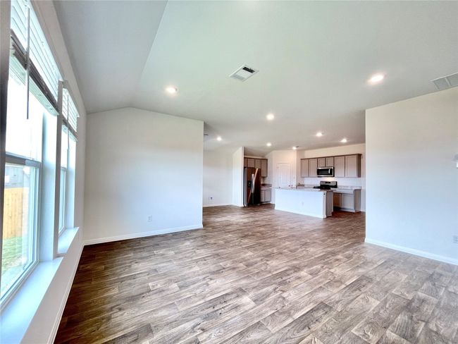 590 Gladiola Loop, House other with 4 bedrooms, 2 bathrooms and 2 parking in Kyle TX | Image 11