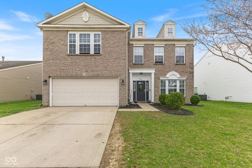797 Hickory Pine Dr, New Whiteland, IN, 46184-9201 | Card Image