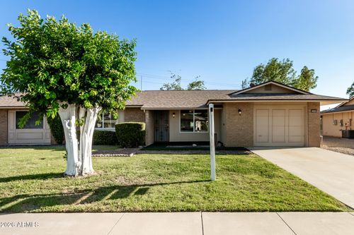 11035 W Tonada Dr, Sun City, AZ, 85351-4673 | Card Image