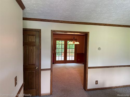 19250 Stonefield, Manchester, MI, 48158-8641 | Card Image