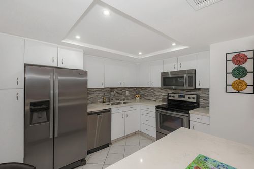 101-1333 E Hallandale Beach Blvd, Hallandale Beach, FL, 33009-4625 | Card Image