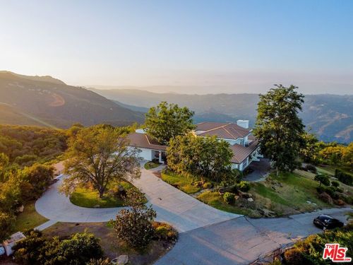 21965 Saddle Peak Rd, Topanga, CA, 90290-3419 | Card Image