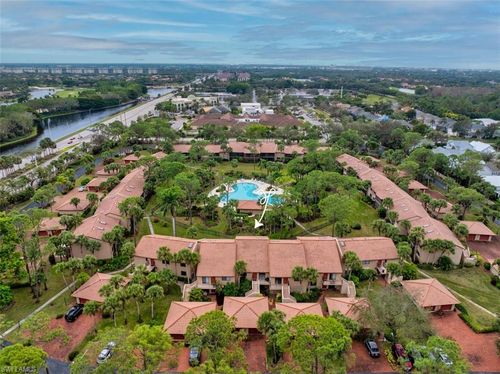 306-3219 Horse Carriage Way, NAPLES, FL, 34105-2823 | Card Image