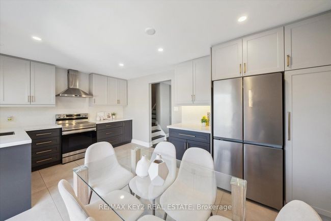 710A Krosno Blvd, House attached with 3 bedrooms, 2 bathrooms and 2 parking in Pickering ON | Image 12