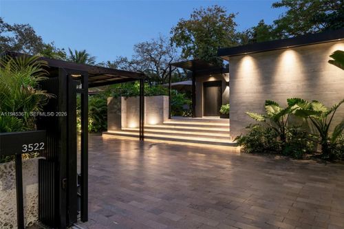 3522 William Ave, Miami, FL, 33133-5729 | Card Image