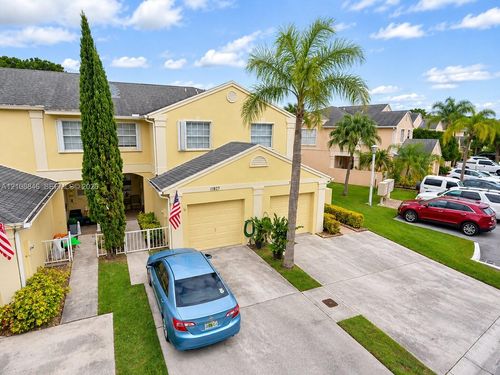 11827 Sw 99th Ln, Miami, FL, 33186-8501 | Card Image