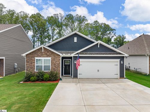 1036 Staghorn Ave, Lyman, SC, 29365-8608 | Card Image