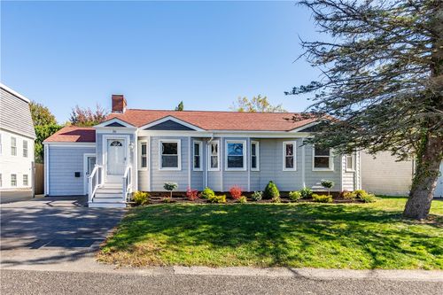 26 Keeher Avenue, Newport, RI, 02840 | Card Image