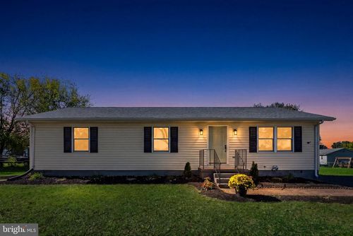 12236 Cedarwood Dr, REMINGTON, VA, 22734-9406 | Card Image