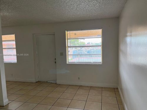 apt-i141-95 Ne 41st St, Oakland Park, FL, 33334-1385 | Card Image