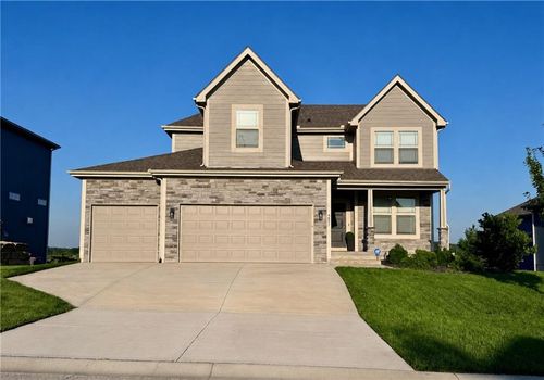 4837 Shady Bend Rd, Leavenworth, KS, 66048-2243 | Card Image
