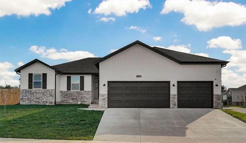 2141 N Jamestown St, Ozark, MO, 65721-8032 | Card Image