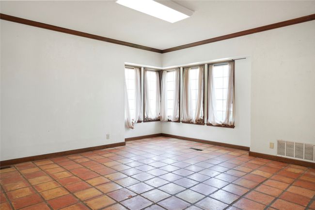 108 E Thompson St, House other with 2 bedrooms, 4 bathrooms and null parking in Jacksboro TX | Image 18