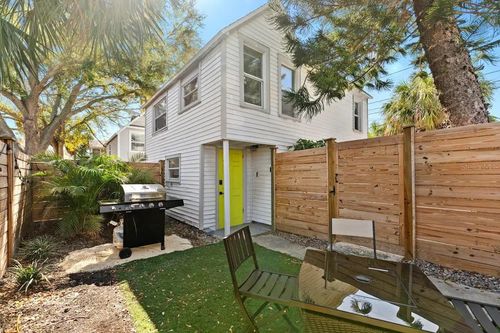 3320 18th St N, St Petersburg, FL, 33713-2808 | Card Image