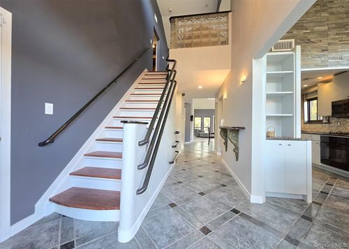 64 Timber Ridge Dr, Holbrook, NY, 11741-4150 | Card Image