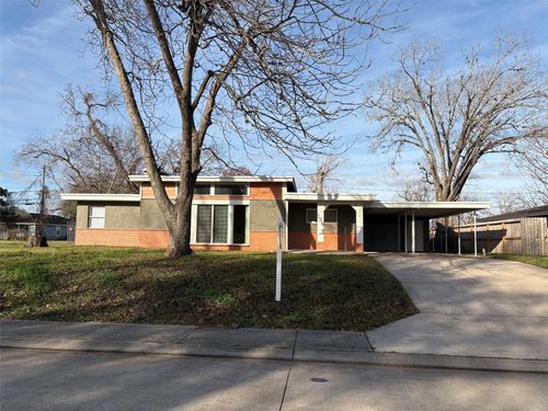 159 Oak Dr, Lake Jackson, TX, 77566-4231 | Card Image