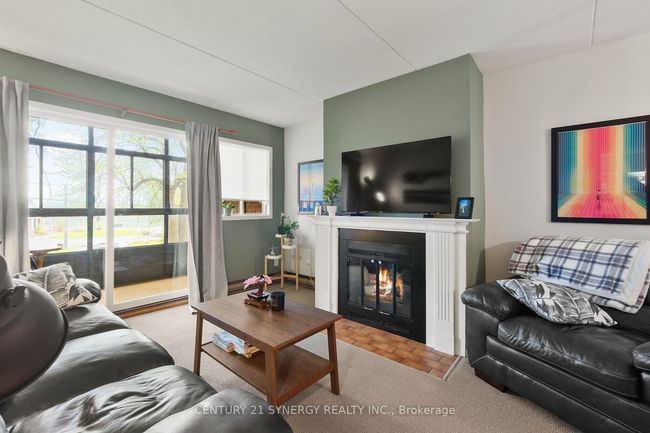 207 - 15 Findlay Ave, Condo with 2 bedrooms, 1 bathrooms and 1 parking in Carleton Place ON | Image 7
