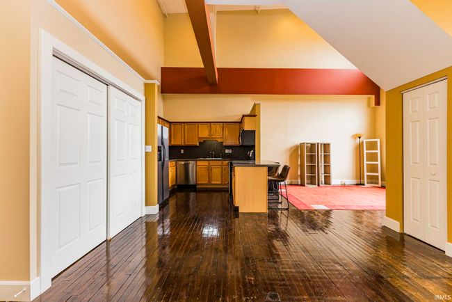 APT-304 - 301 S Walnut St, Condo with 1 bedrooms, 2 bathrooms and null parking in Muncie IN | Image 5