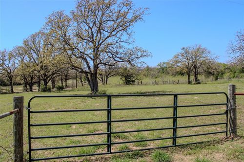 2570 County Road 426, Dime Box, TX, 77853-5316 | Card Image