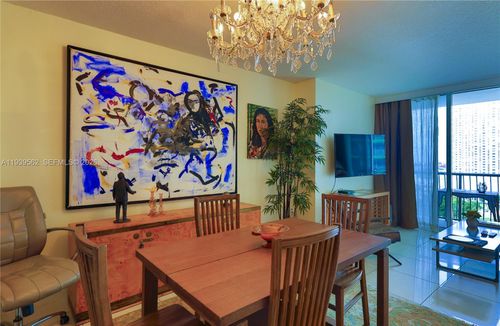 apt-1711-1750 N Bayshore Dr, Miami, FL, 33132-3206 | Card Image