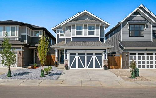 237 Magnolia Terrace Se, Calgary, AB, T3M3H9 | Card Image
