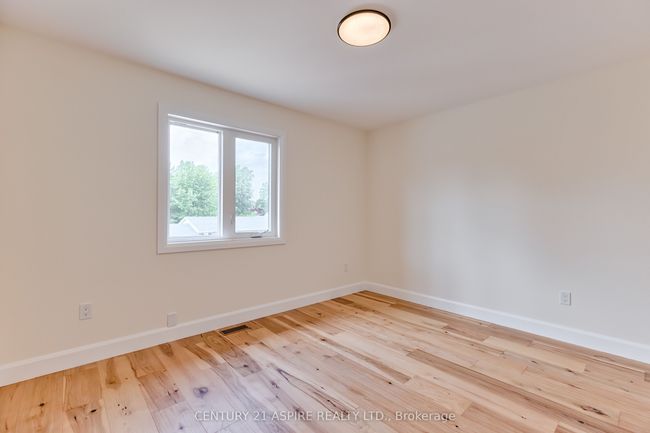94C Frontenac Cres, House attached with 3 bedrooms, 3 bathrooms and 1 parking in Deep River ON | Image 14