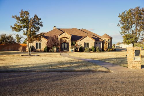 8902 153rd St, Wolfforth, TX, 79382-4304 | Card Image