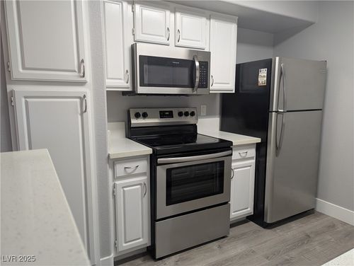 2171-555 E Silverado Ranch Blvd, Las Vegas, NV, 89183-6286 | Card Image